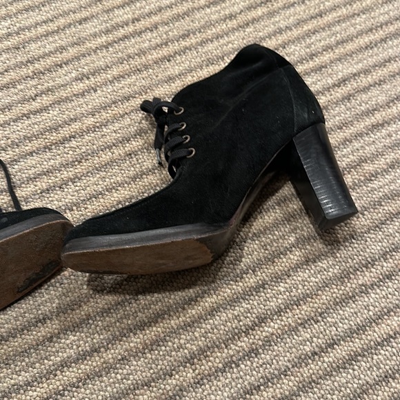 Black cute suede booties lace up - Picture 2 of 3